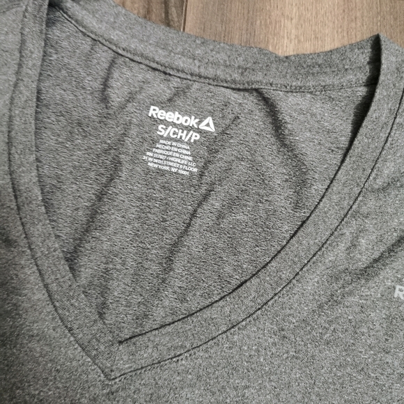 REEBOK training sleeve shirt - Picture 5 of 6